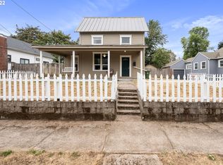 405 E Madison Ave, Cottage Grove, OR 97424