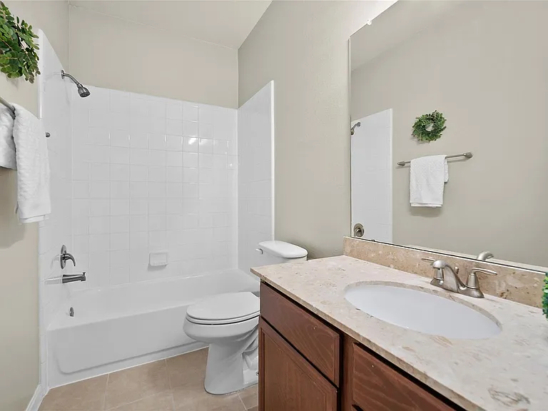6439 Brimridge Ln — Photo 7