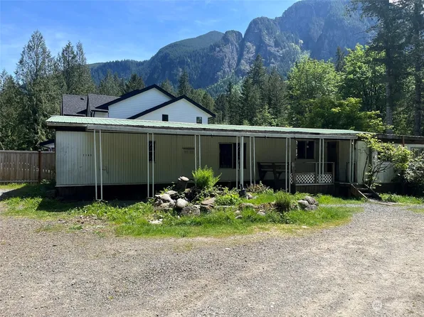 7140 N Fork Road SE, Snoqualmie, WA 98065