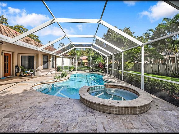 4th image of 5200 NW 67th Avenue