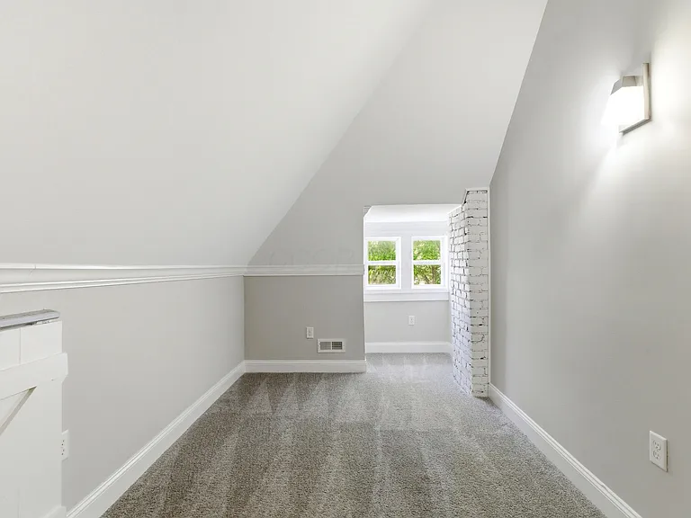 396 E Mithoff St — Photo 30
