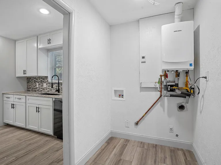 514 Canyon Ridge Dr — Photo 22
