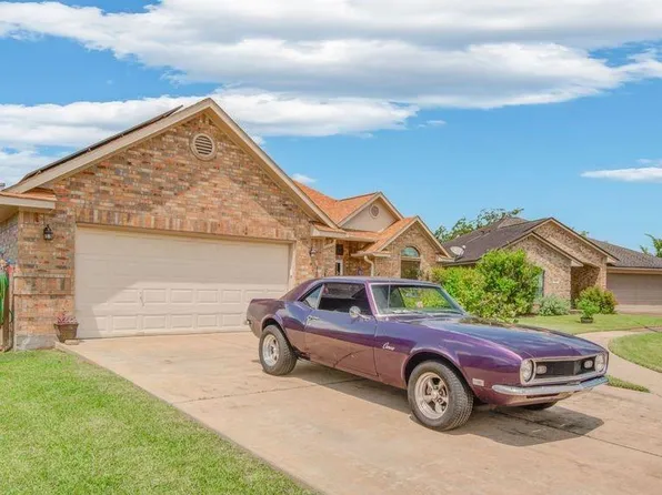 143 Eagle Nest Ct, Richwood, TX 77566