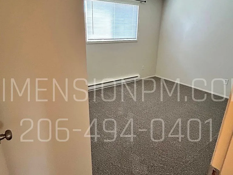532 SW Rimrock Way — Photo 16