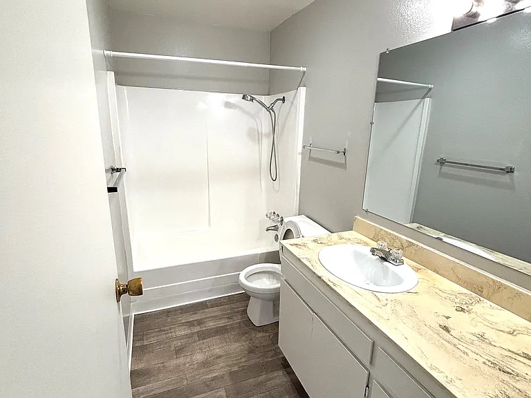 AltaCima Apartment Homes — Photo 21