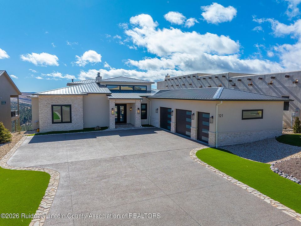 1st image of 121 Moon Dance Rdg