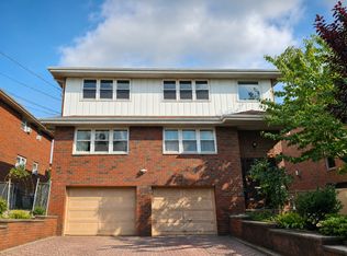 458 Lawn Ave Floor 2, Palisades Park, NJ 07650