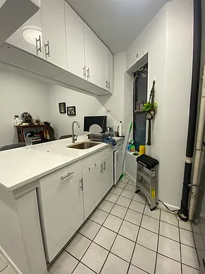 Rented by J Misrahi Realty Corp | media 6