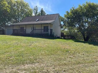 7497 E Rockton Rd, Roscoe, IL 61073