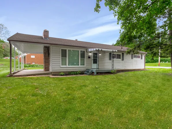 2521 3rd St NE, Canton, OH 44704