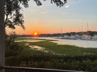 100 Helmsman Way APT 103, Hilton Head Island, SC 29928