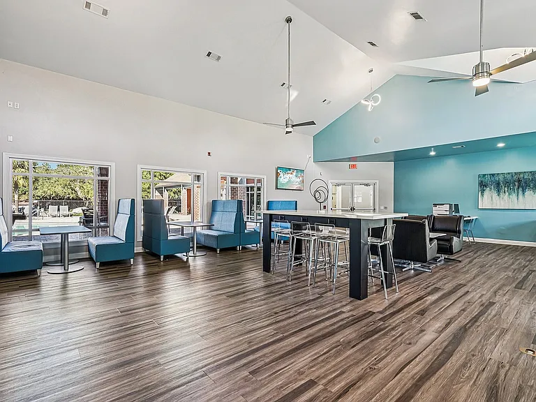 44-web-or-mls-SW 27th St-1212-912