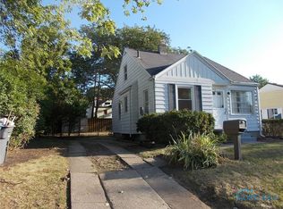 2048 Glencove Dr, Toledo, OH 43609