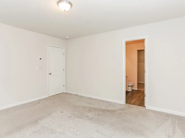 919 Haley St — Photo 6
