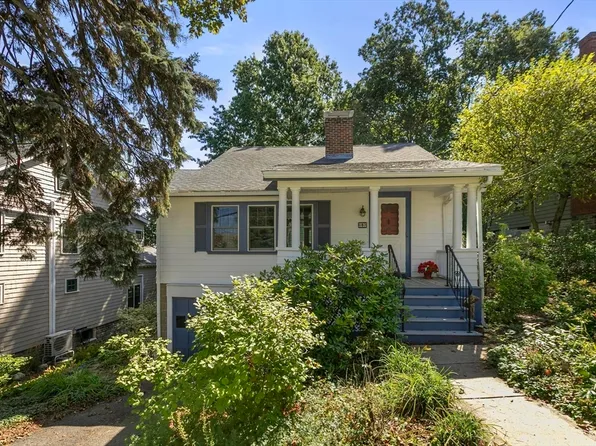 84 School St, Arlington, MA 02476