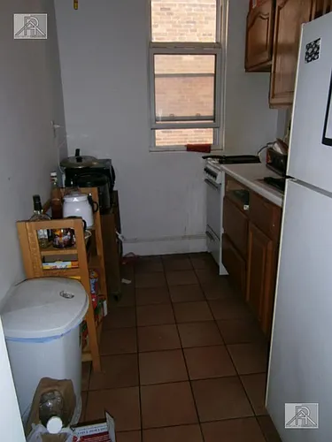 15 Scottfield Rd #5 Photo 1