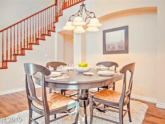 4th image of 9243 Edgeworth Pl
