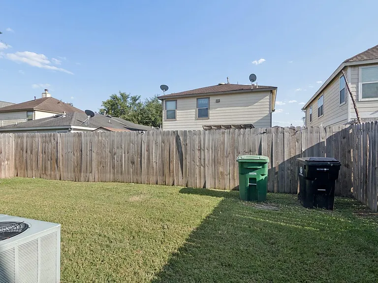 2658 Skyview Downs Dr — Photo 21