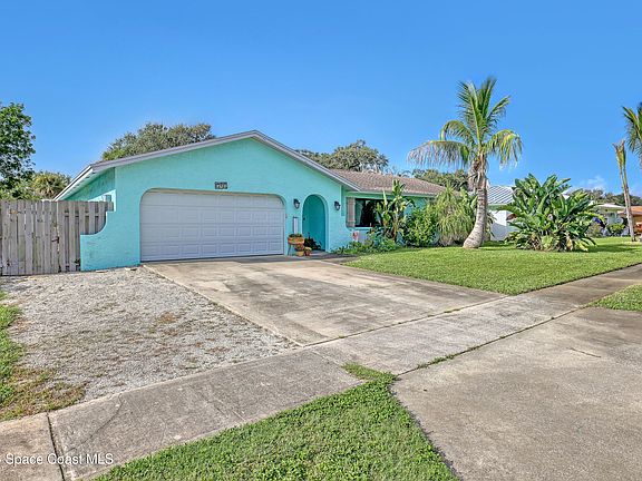 3rd image of 108 Holiday Ln