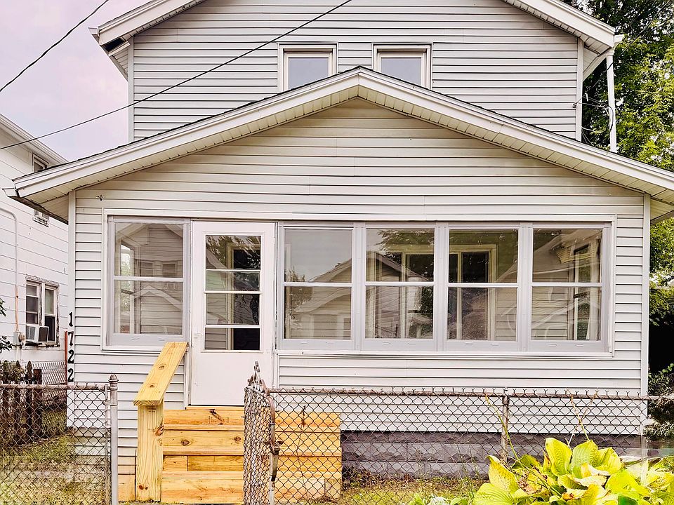 1st image of 1722 Albert St