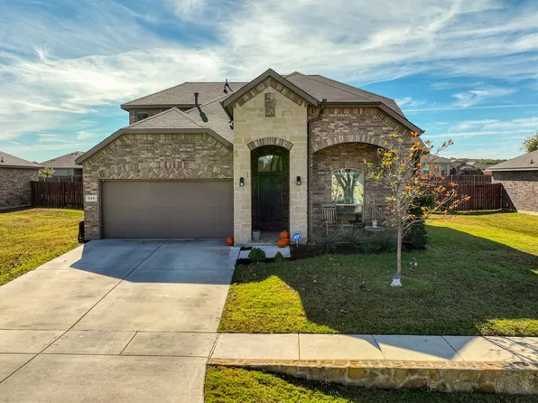 535 Harbor Dr S, Azle, TX 76020