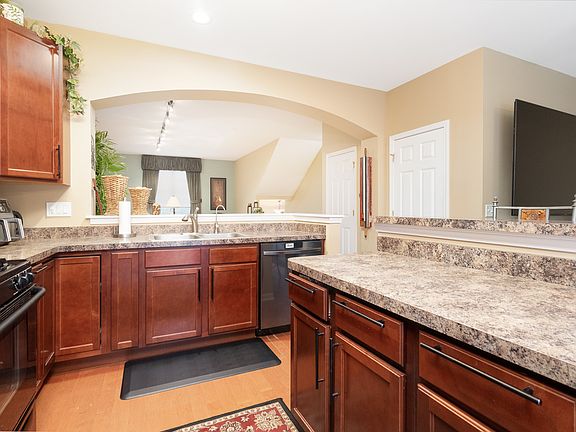 2nd image of 10656 Dani Ln