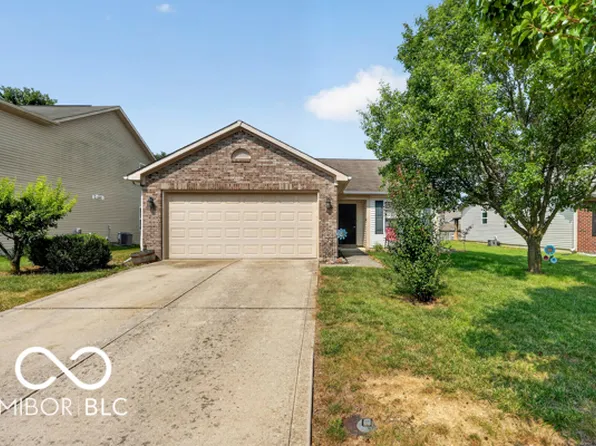 160 Thistle Wood Dr, Greenfield, IN 46140
