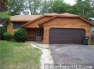 525 98th Ln NW, Coon Rapids, MN 55433