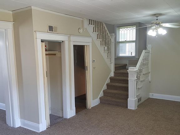 2nd image of 112 N 40th St