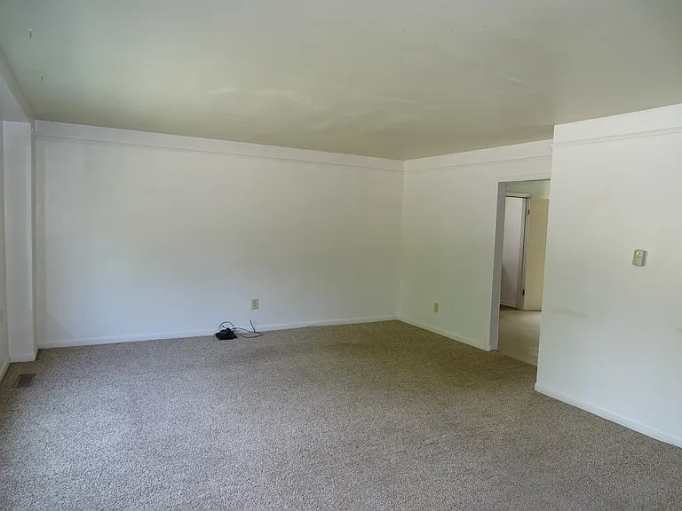 805 College Ave #1 — Photo 4