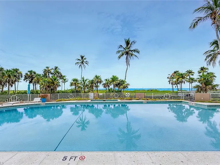 4651 Gulf Shore Blvd N #1106 — Photo 11
