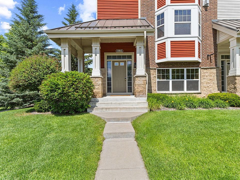 1st image of 11941 Emery Village Dr N #2101