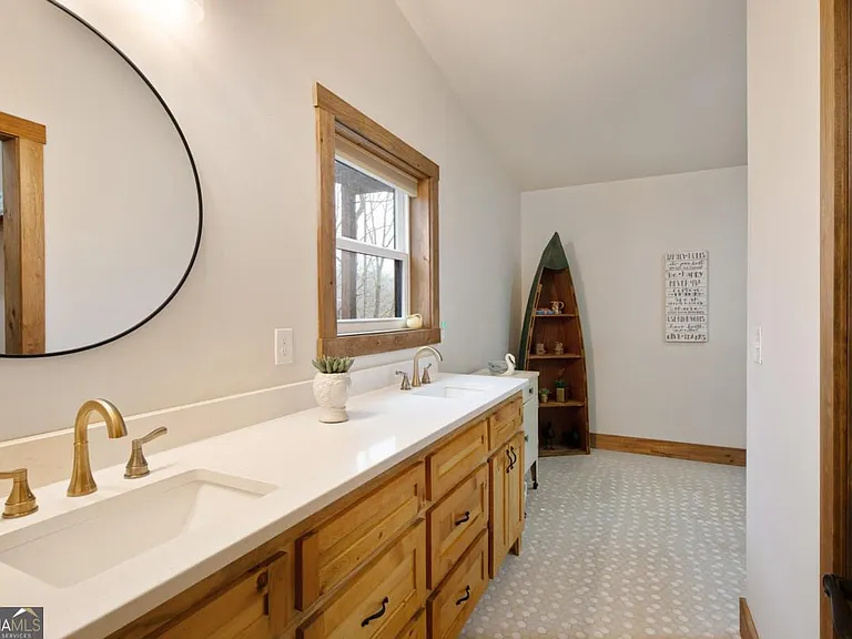 642 Crabapple Dr — Photo 8