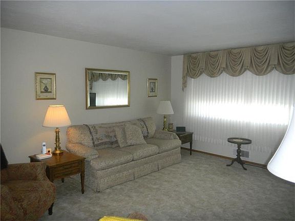 2nd image of 14301 Roberta Dr