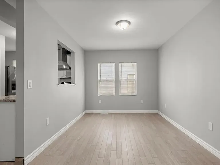 4507 High St — Photo 2