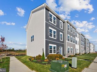 35 Aloma St, Charles Town, WV 25414