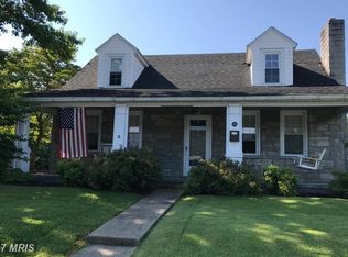 20 W Fairview Ave, Mercersburg, PA 17236