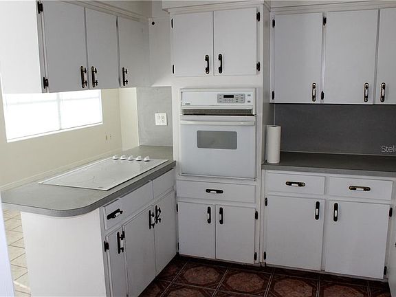 5th image of 2215 N Hastings St