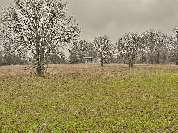2nd image of 9909 Glen Rose Hwy
