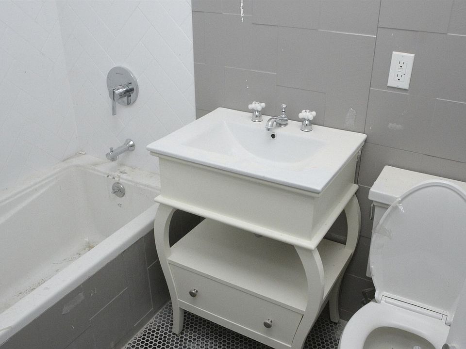 002_1381_madison_all_unit_3_and_4br-4602