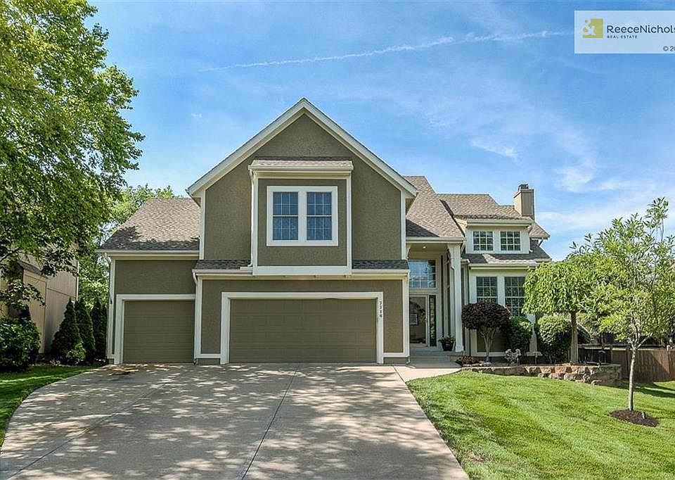 WELCOME HOME TO THIS FABULOUS HOME IN COVETED "THE PARK AT FOREST GREEN"   WHICH FEATURES TRAILS AND SWIMMING POOL!
