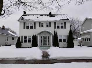 804 S 13th St, Escanaba, MI 49829