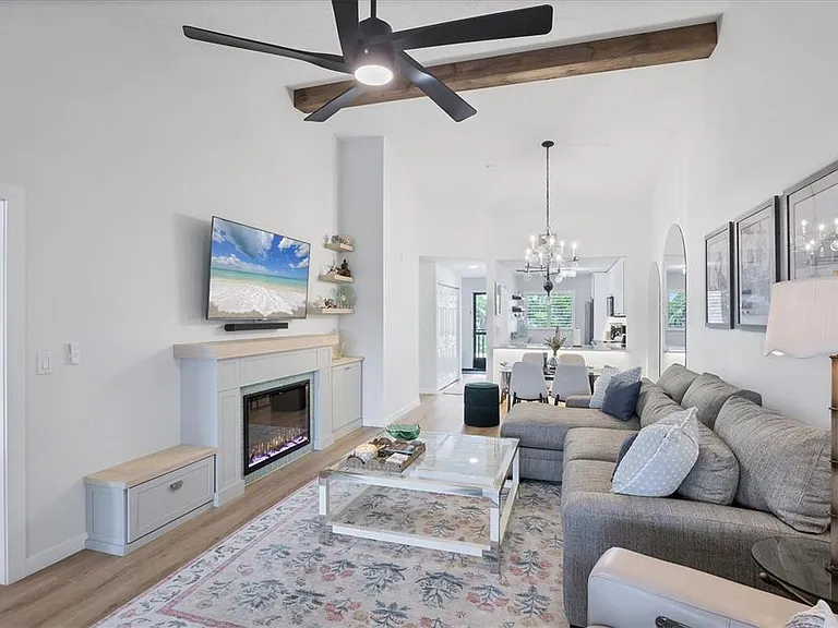 5737 Ashton Way #5737 — Photo 3