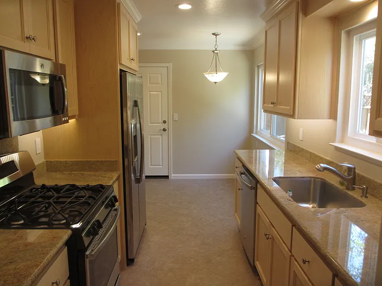1141 Dunford Way — Photo 10