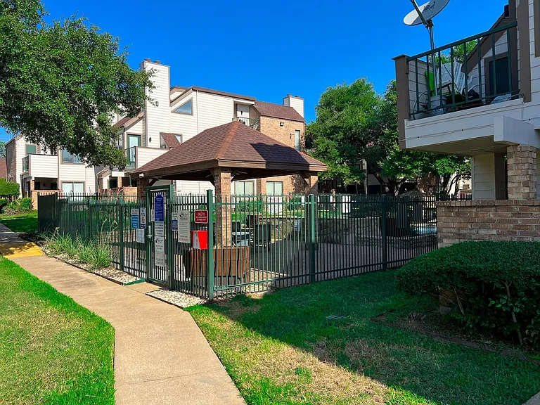 2309 Balsam Dr #K301 — Photo 12