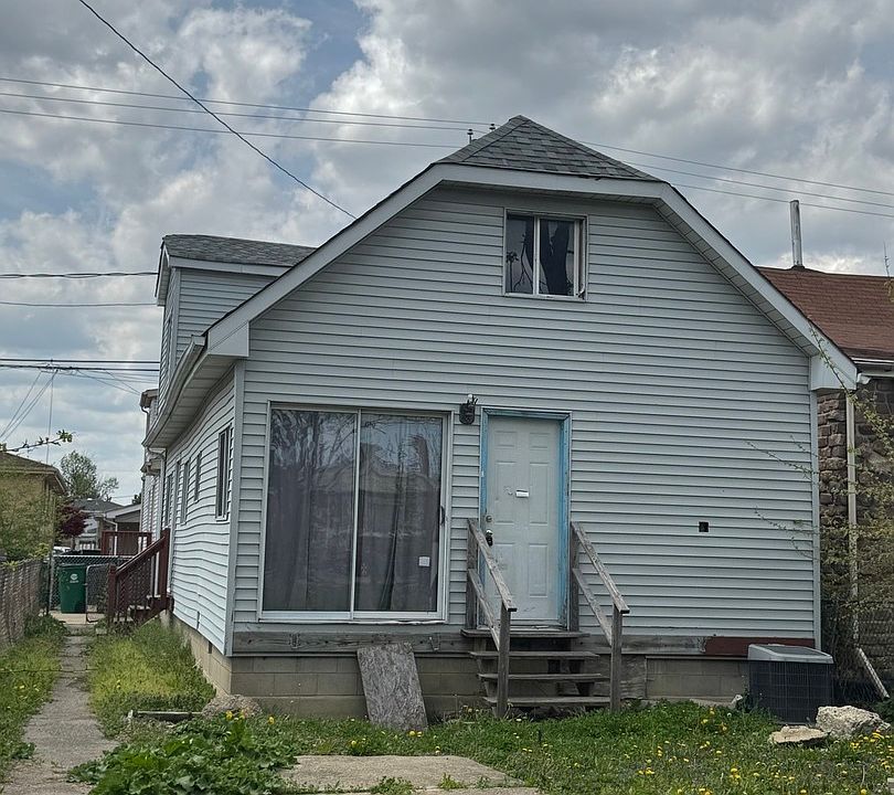 1st image of 4952 S Laramie Ave