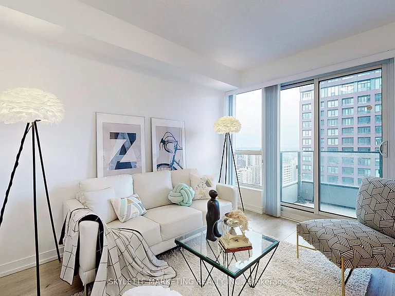 395 Bloor St E #3201 — Photo 4