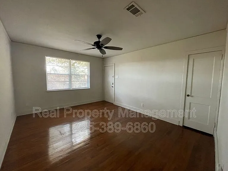 725 Carol Marie Dr #4 — Photo 3