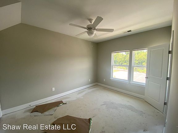 4th image of 5760 Park Ave #301