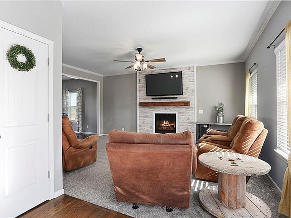 4th image of 6108 NE 120th St